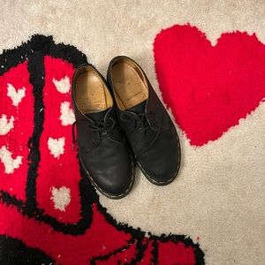 Vintage Dr. Marten oxfords in brushed leather